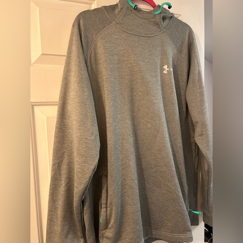 Men’s gray under armour sweatshirt - XL